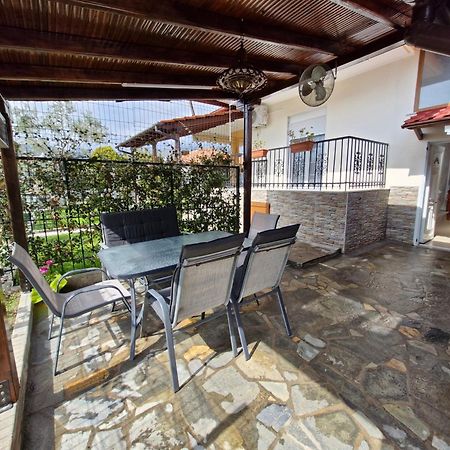 Villa Sunny Day Аспровалта Екстериор снимка
