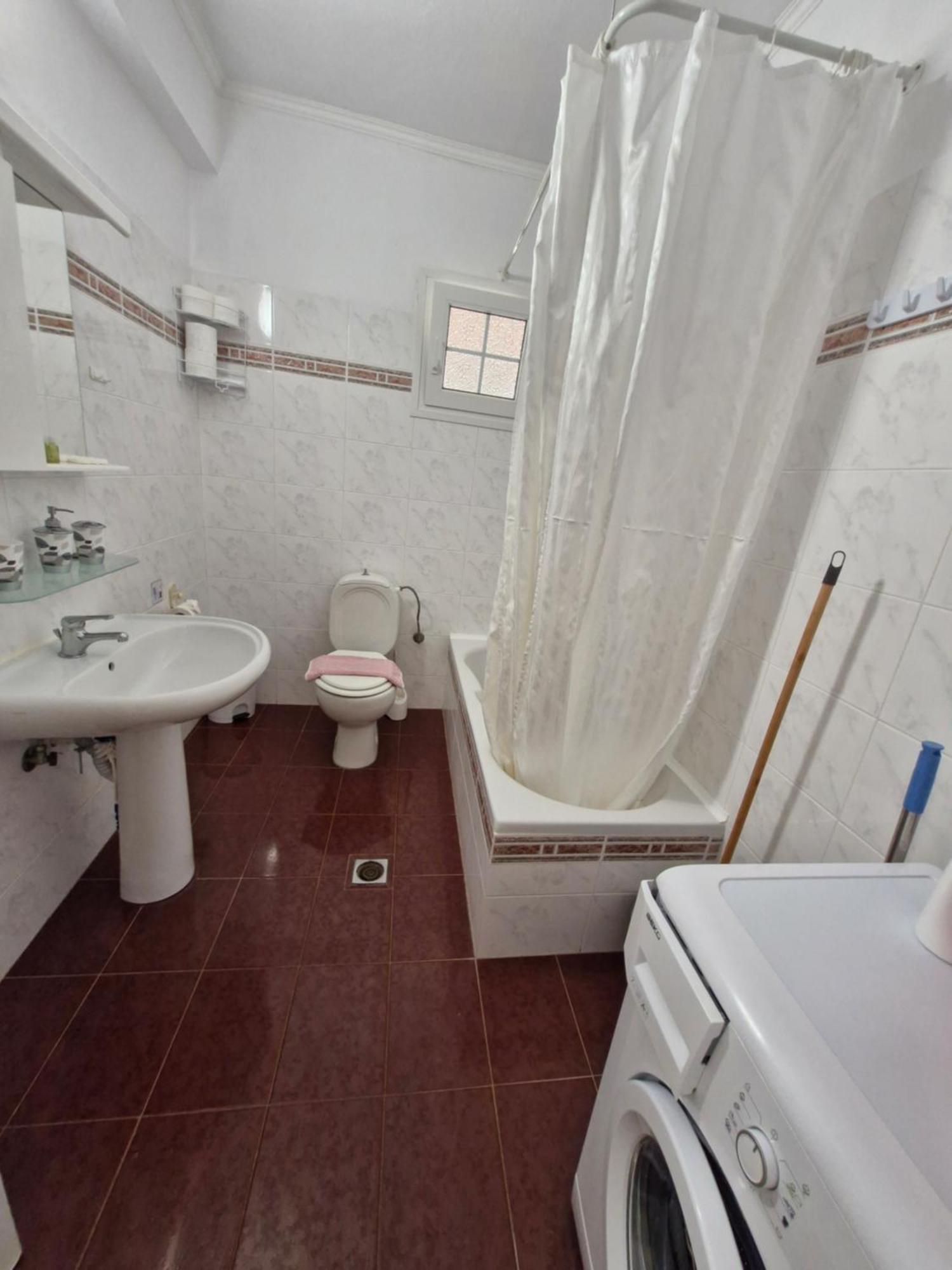 Villa Sunny Day Аспровалта Екстериор снимка